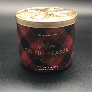 Bath & Body Works Tis the Season 3 wick candle